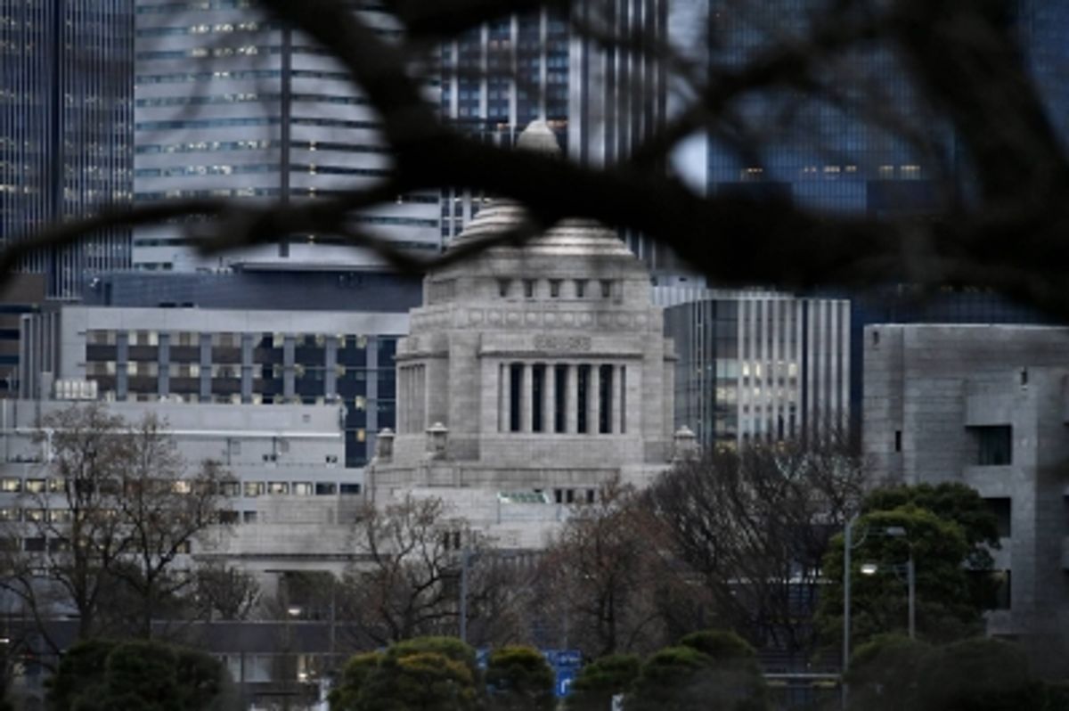 国会議員秘書の給与に関する懸念が続く