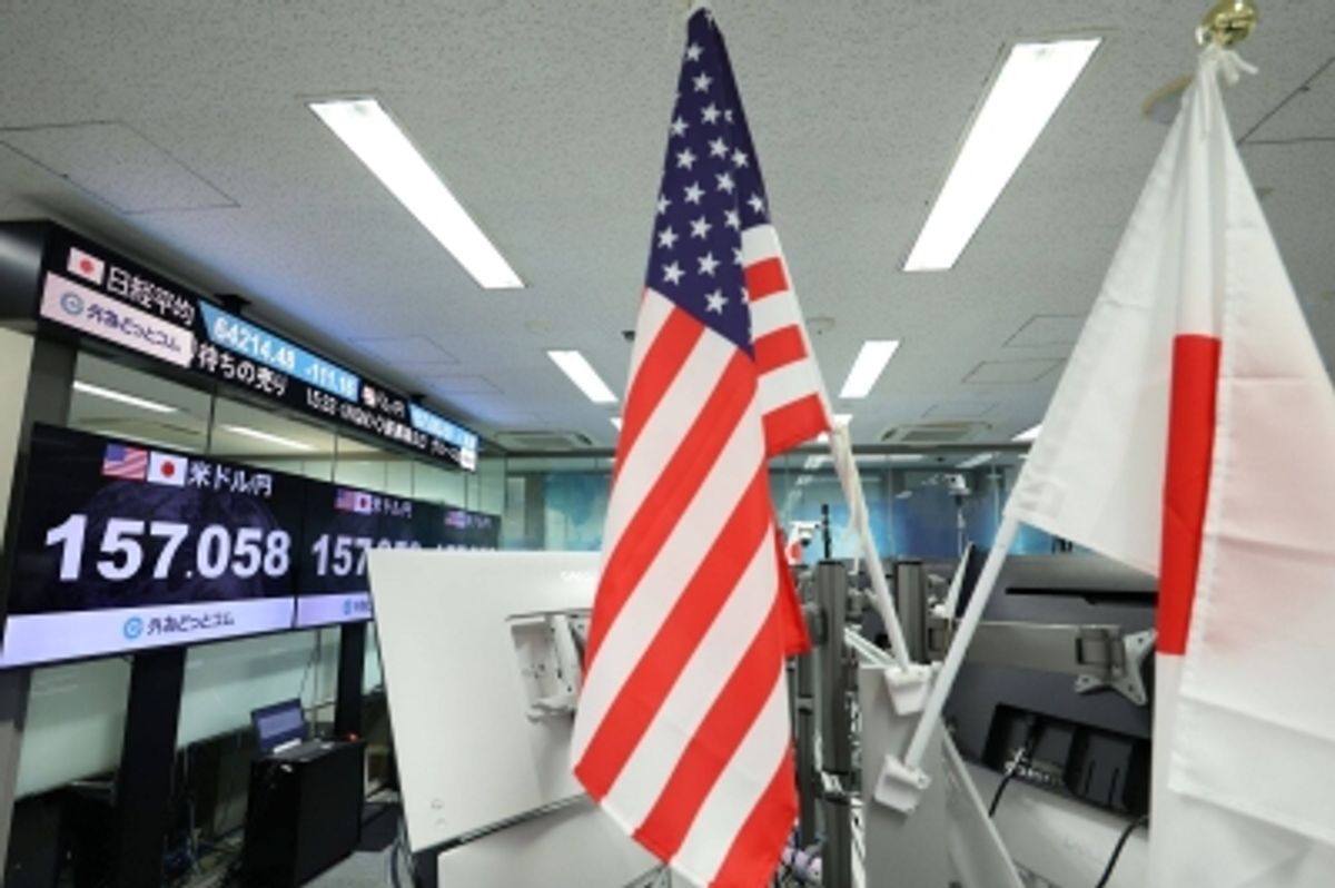ドルが週間安値 円が2.4%上昇、7月以来の好調