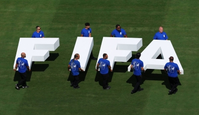 FIFAの株式売却計画に対するUEFAの批判