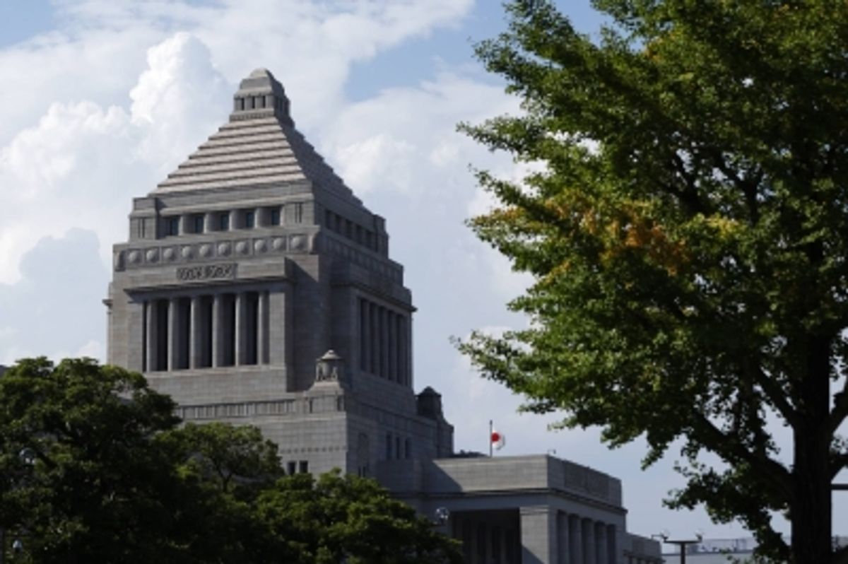 政府、消費税減税による地方の損失を全額補填へ