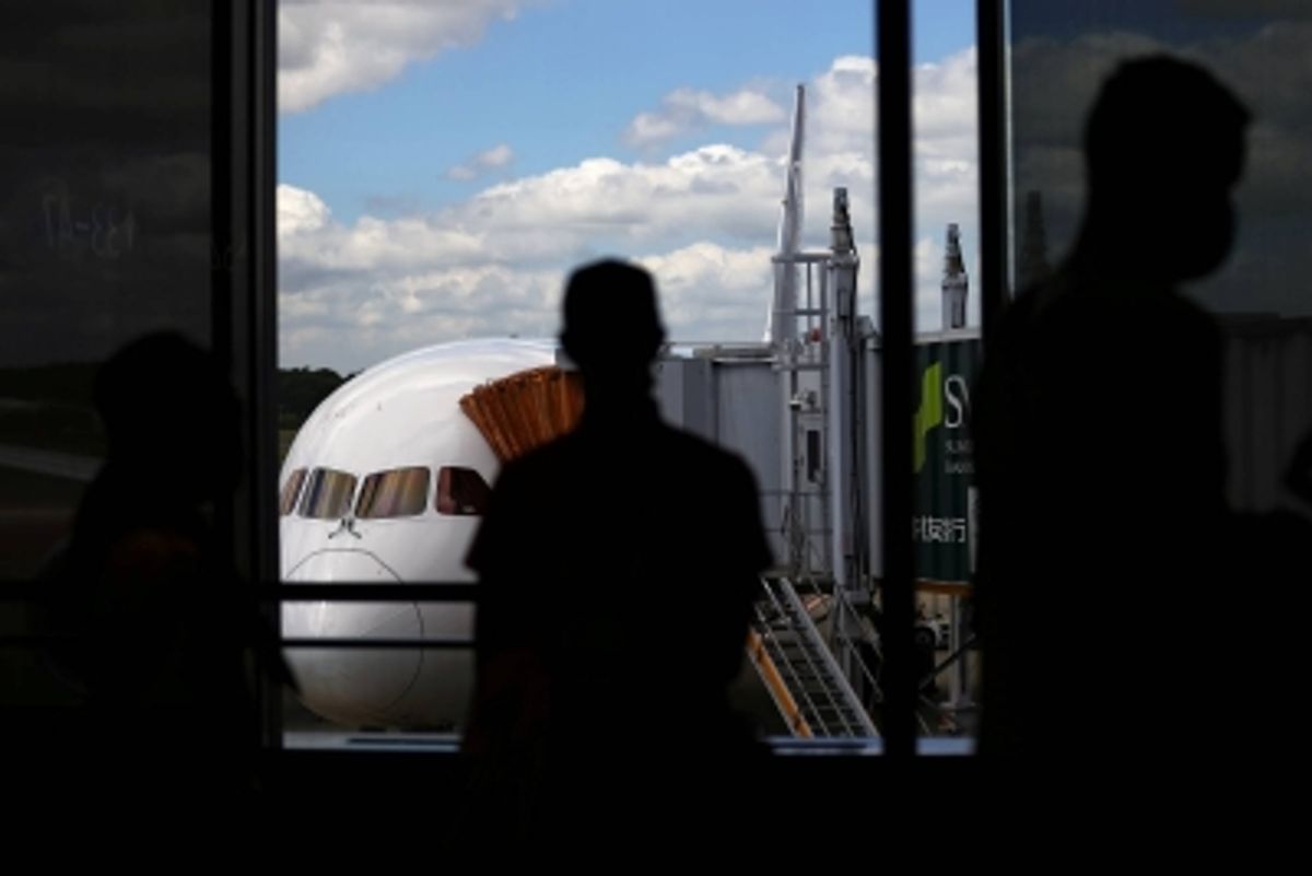 日本、航空燃料税増税凍結の可能性浮上