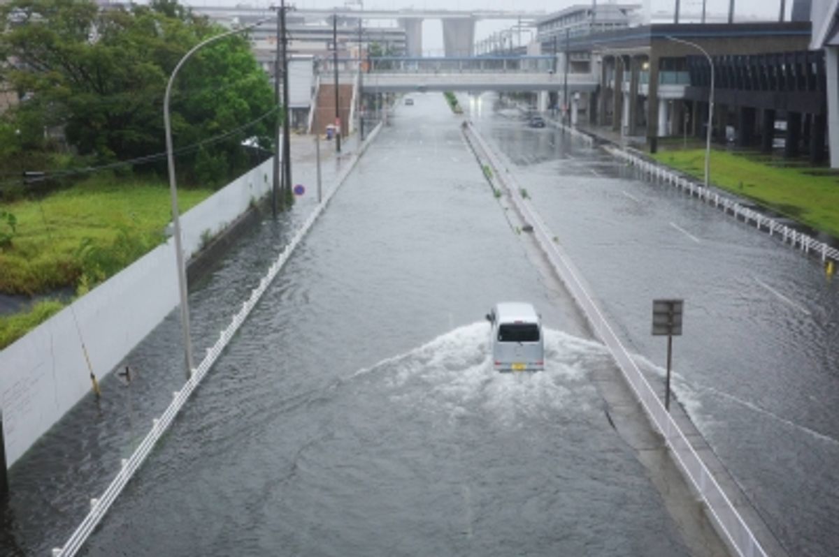 日本、最高レベルの大雨警報を発令 洪水リスク上昇