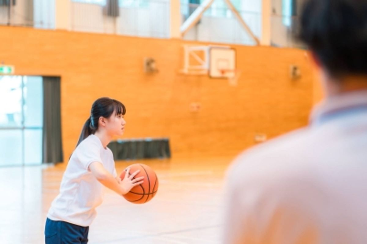 神戸市、公立中学校の部活動を民間クラブへ移管　教員の時間外労働削減と少子化対策で