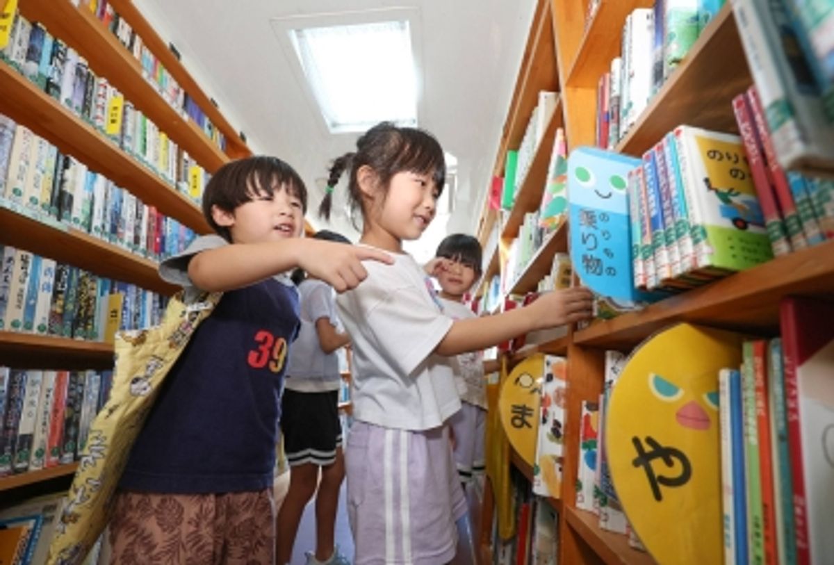 熊本・宇城市の被災図書館、段階的に再開へ