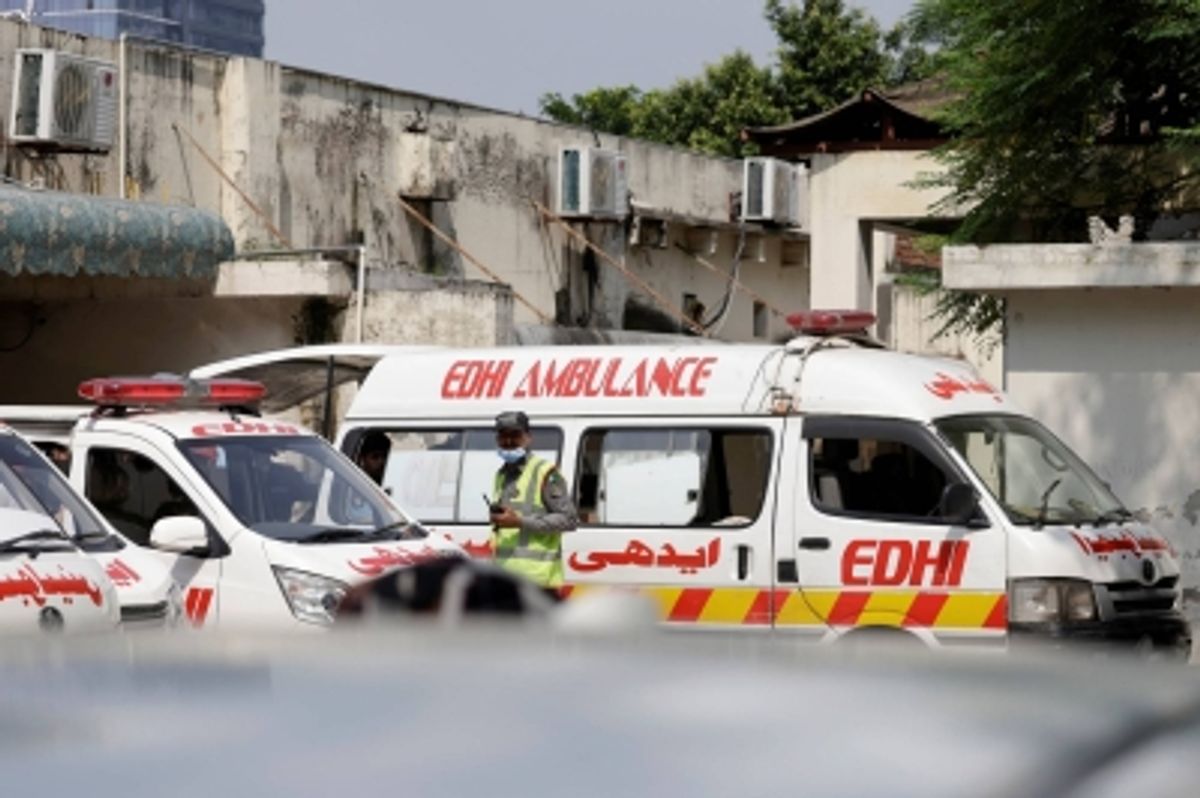 パキスタンの病院火災で新生児14人が死亡