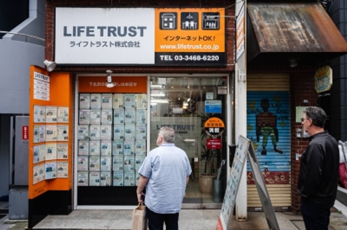 外国人住民、家賃値上げ通知に受け入れと不満の声