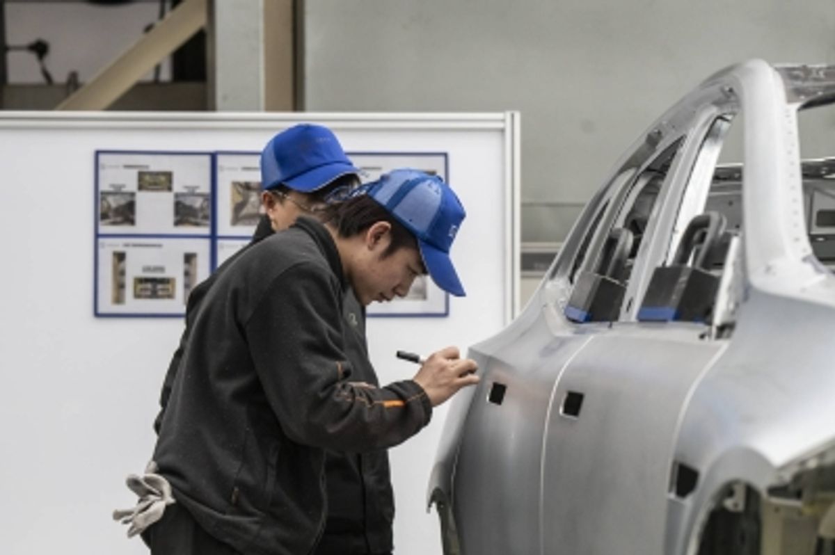 テスラを含む複数の自動車メーカー、中国で過去最大規模のリコールを実施