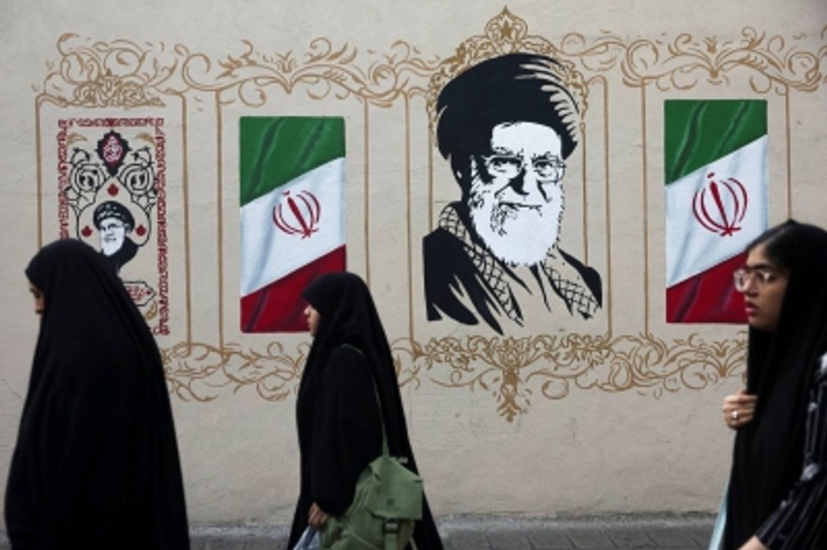 トランプ大統領、イラン支援国に経済的制裁を警告