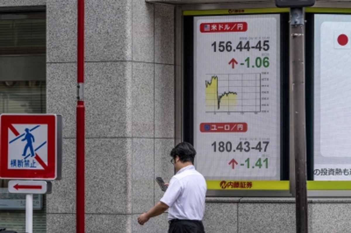 円、1ドル160円に迫る中、市場の警戒続く