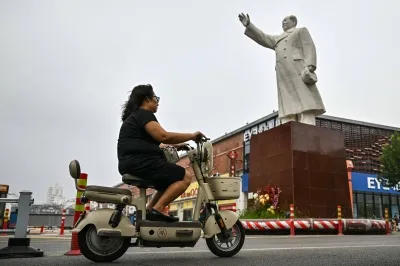 毛沢東死去50年、中国の記憶はノスタルジアに薄れ